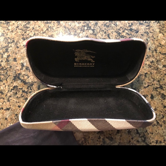 Burberry Aviator Sunglasses - Picture 6 of 7